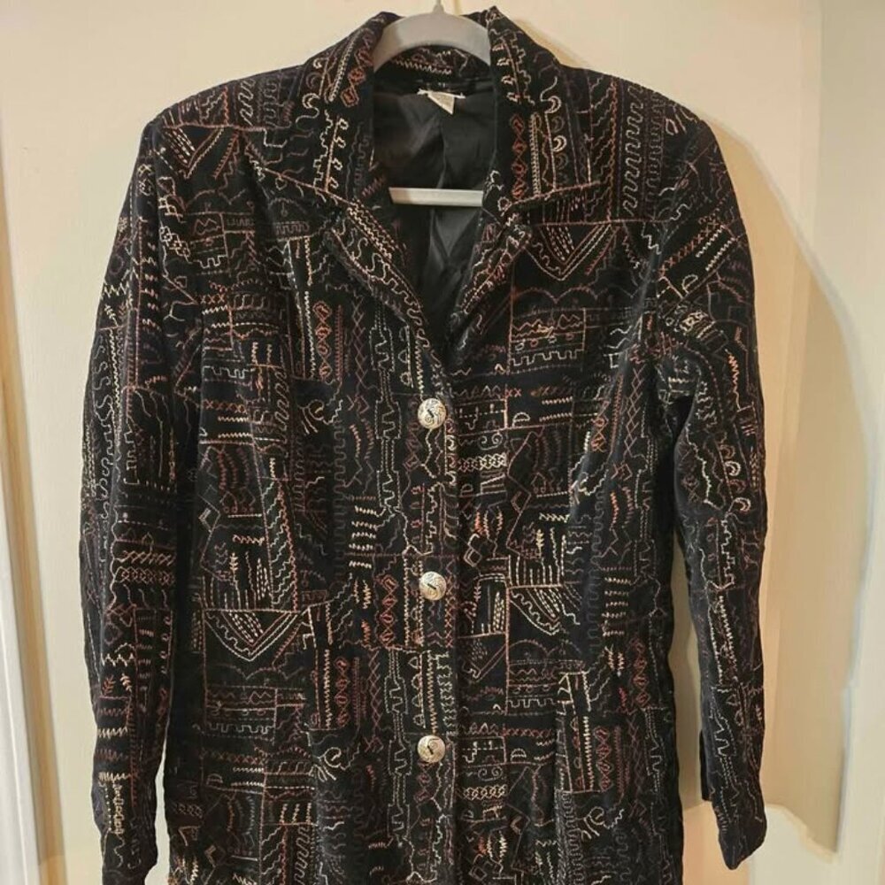 Chico's Size 1/Size Medium Black Velvet Stitched Jacket